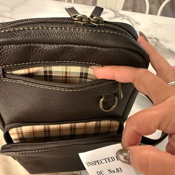 Men’s Levenger Custom Leather Crossbody - Picture 7 of 7